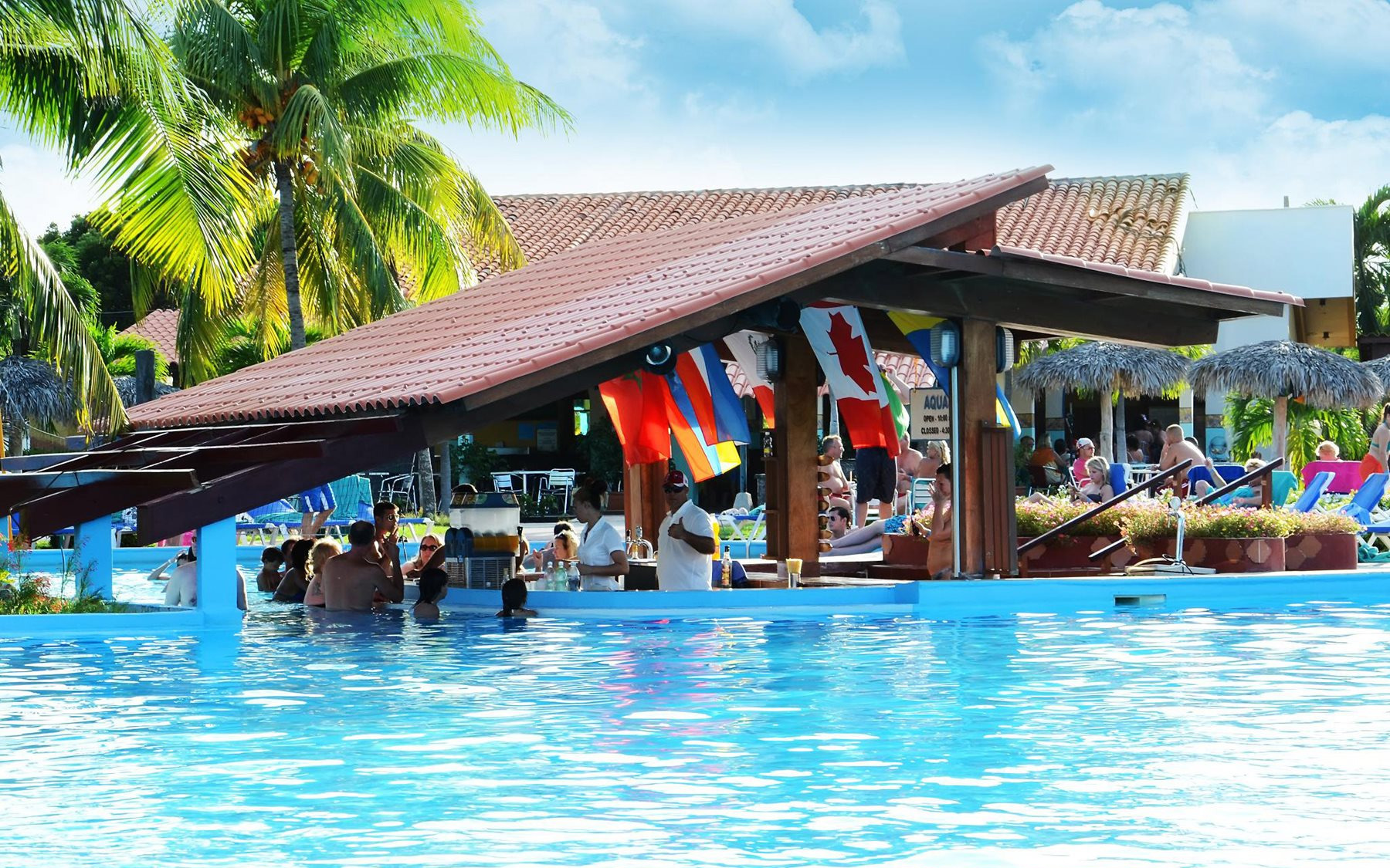 Piscine/bar La Pinta