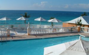 Piscine au Coco Reef Bermuda