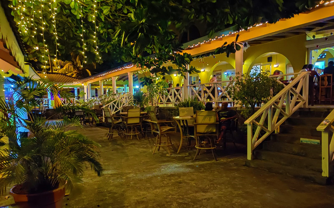 Restaurant at Paradise Beach Hotel