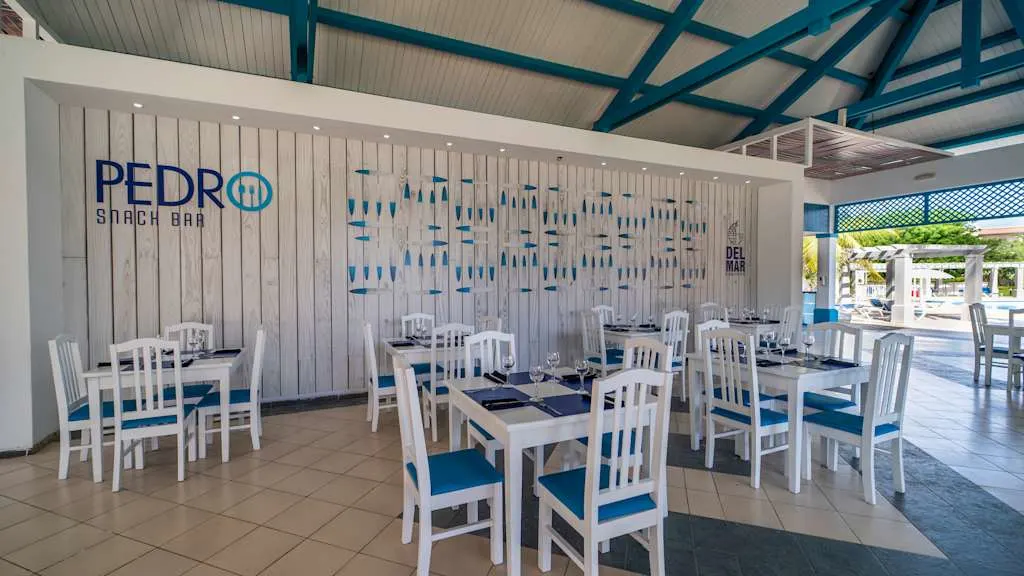 Salle a manger restaurant au Resonance Blu Varadero Cuba avec Voyages Aqua Terra