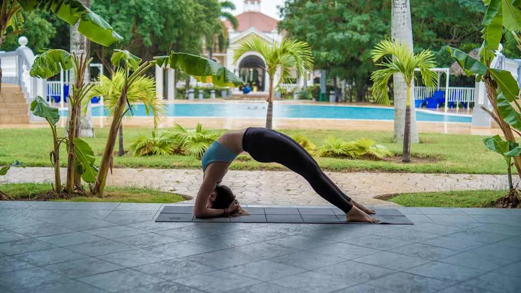 Yoga at Resonance Blu Varadero Cuba with Voyages Aqua Terra