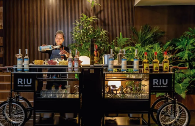 Riu Palace Kukulkan Cancun Hotel Zone Mexico Boulevard Kukulkan bar with premium alcohol tasting