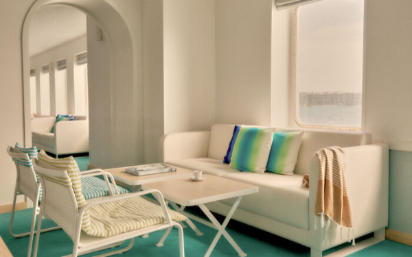 Lounge on Yacht Club Med 2 Lounge on Yacht Club Med 2